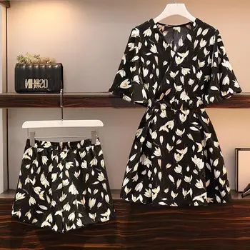 Dwuczęściowy kobiet plus rozmiar 2021 lato nowy koreański styl koronki V-dekolt szyfon kwiatowy mini sukienka wysoka talia, szerokie spodenki, kostium